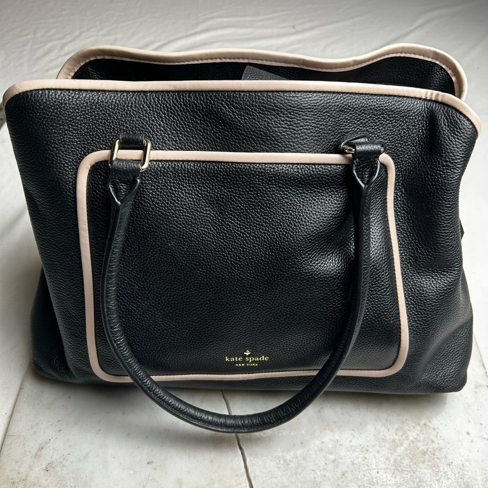 Kate Spade Black Tote “Evangelie Ward Place” - Picture 2 of 15